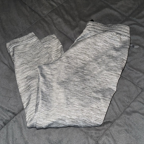 Nike sweatpants - Picture 2 of 3